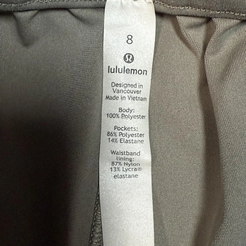 Lululemon Pants Womens 8 Olive Green Pleated Tapered Joggers Zip Pocket Athletic